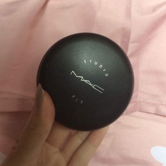 MAC's studio fix powder in C4