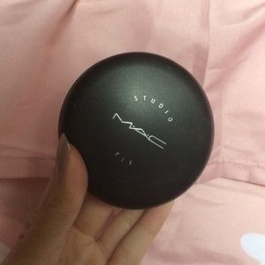MAC's studio fix powder in C4