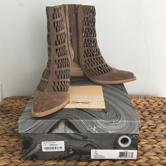 Jeffrey Campbell Walton-C Taupe Suede boots