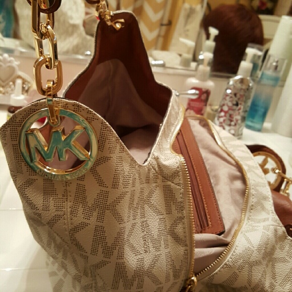 PRICE REDUCED!!!!!! - Picture 4 of 7