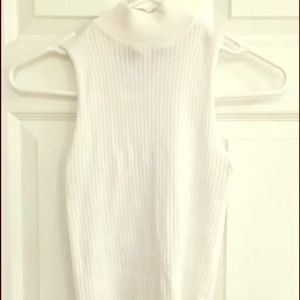 Small Francesca's white crop top! NWT