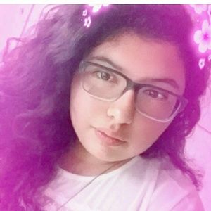 Meet your Posher, Daphne