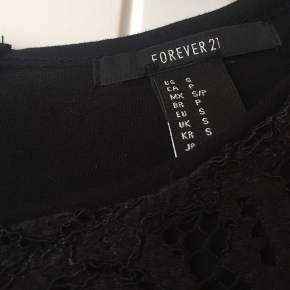 Black lace - Picture 3 of 3