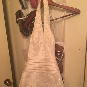 Halter style wedding dress