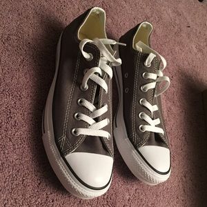 Brand new grey converse women's 8.5