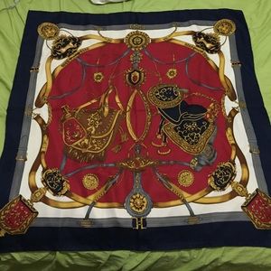 Square scarf navy and red