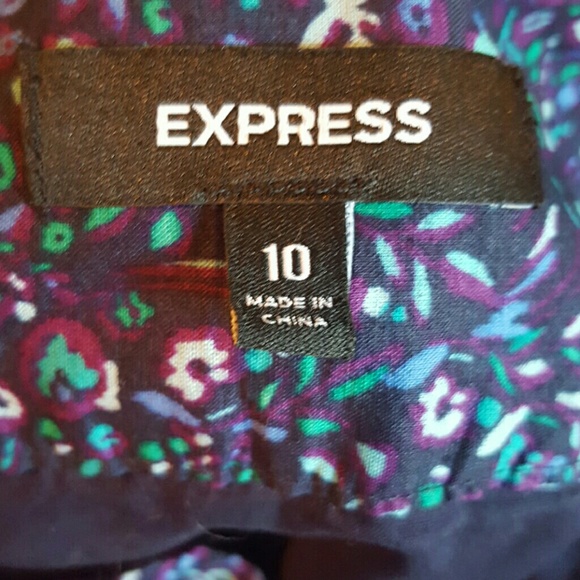 Express mini ruffle skirt 10 - Picture 4 of 4