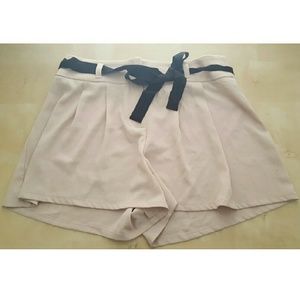 High-Waisted Beige Shorts with Belt