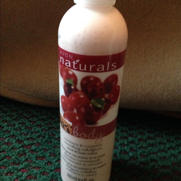 Cranberry and cinnamon scented lotion