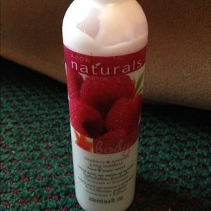 Raspberry and hibiscus lotion
