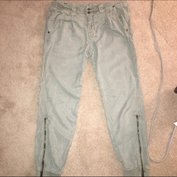 7 For All Mankind Olive Joggers