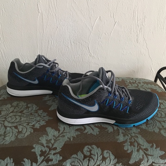 Nike Air Zoom Vomero 10 9.5