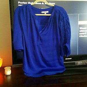 Jennifer Lopez Tops - Jennifer Lopez blue silk like top Jennifer Lopez Tops - Jennifer Lopez blue silk like top
