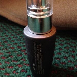 Men face moisturizer