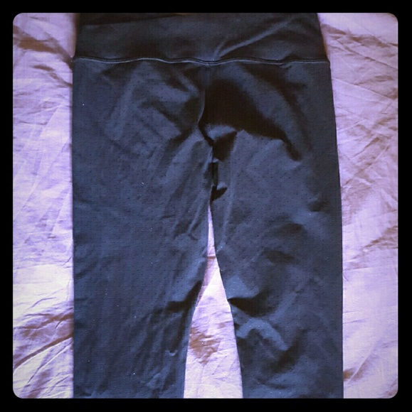 Black for lululemon crops