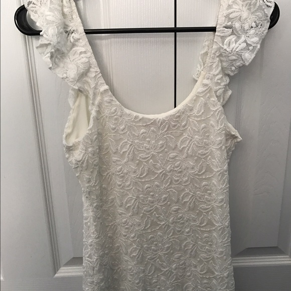 Guess xs lace embroidered top - Picture 3 of 4