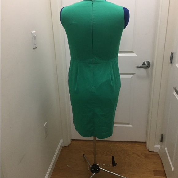 Reduced !Ann Taylor Dress emerald color dress - Picture 2 of 4