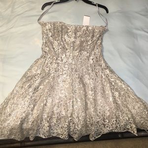 Strapless formal dress