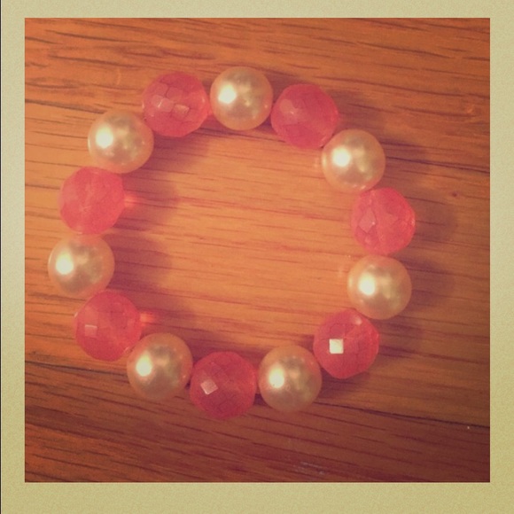 🏳️BOGO🏳️ Pink & Pearl Statement Bracelet