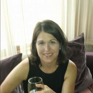 Meet your Posher, Holly