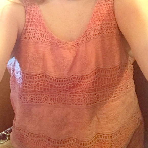 It's a pink tank top