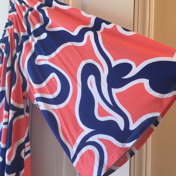 One shoulder Blue Door Boutique - Picture 2 of 3