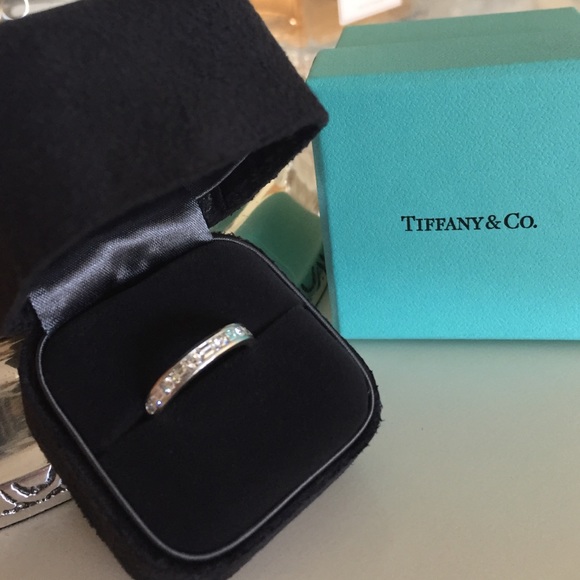 Tiffany & co channel set band ring size 7