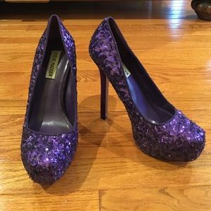 Steve Madden Bitter heel size 8 in purple sequin