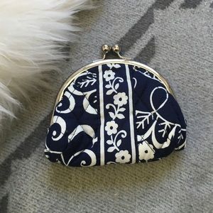 LIKE NEW Vera Bradley Kisslock Pouch