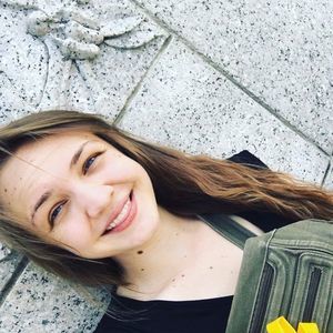 Meet your Posher, Lauren