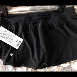 Lululemon run light as air skirt size 8 black