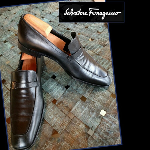 Flash sale! Amazing Ferragamo Loafers 9D