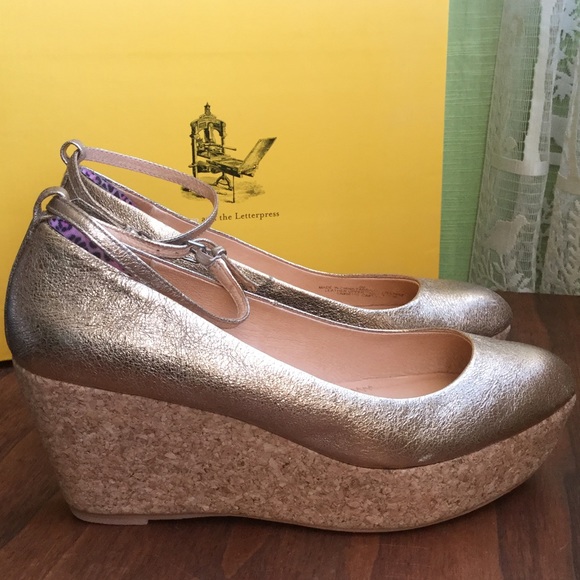 Gold Pilcro and the Letterpress platform wedges.