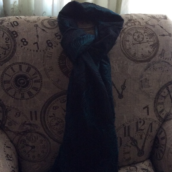 Scarf - Picture 1 of 1