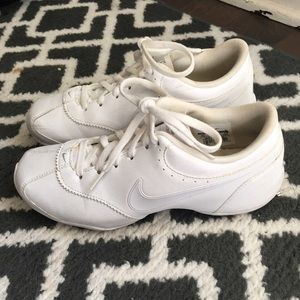 Cheer shoes