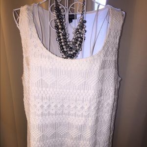 The Limited white tank/shell