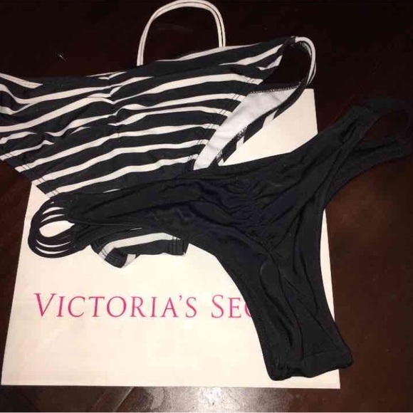 Victoria's Secret Other - 2 pairs cheeky bikini bottoms