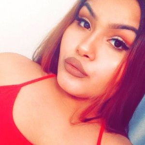 Meet your Posher, Cassandra