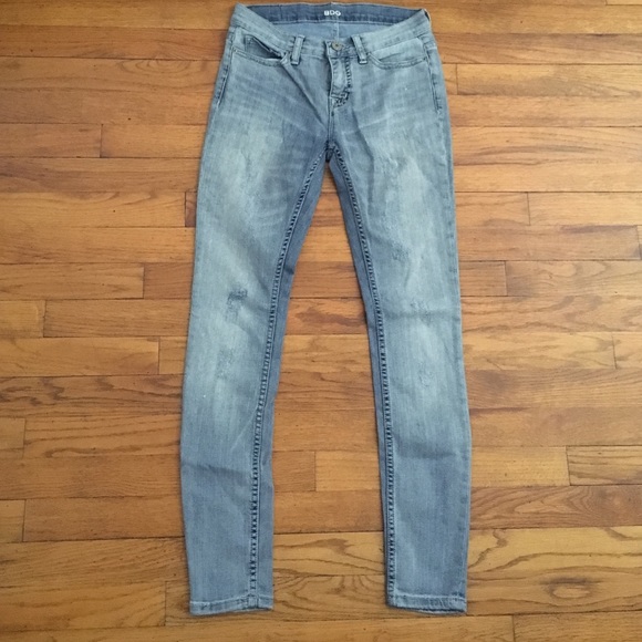 Urban outfitters Bdg distress mid rise twig ankle