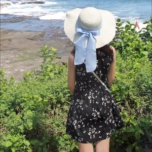 Music note sleeveless dress