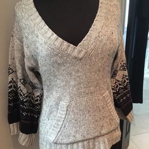 Black and gray v neck sweater