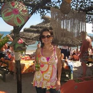 Meet your Posher, Adriana