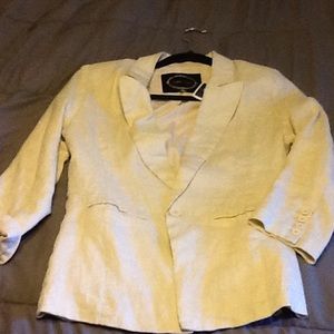 Small off white linen blazer NWT