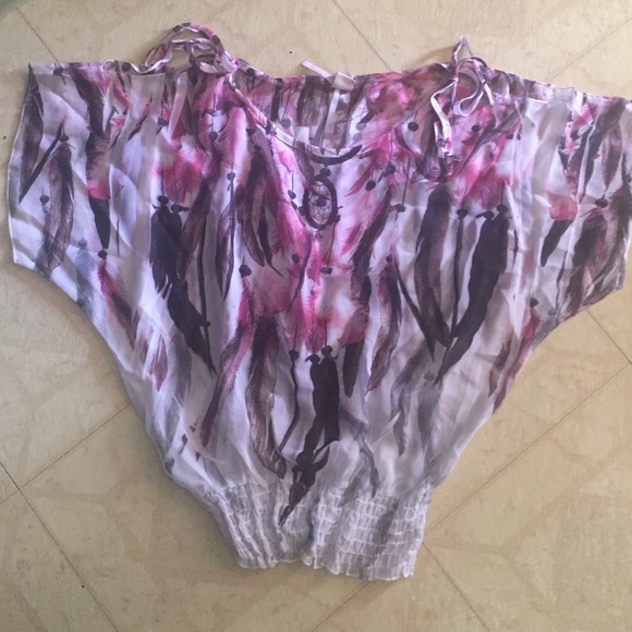 A cut out/cold shoulder shirt