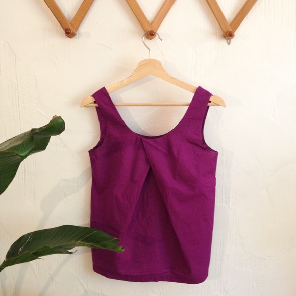🌿SOLD🌿 H&M fuchsia tank - Picture 1 of 3