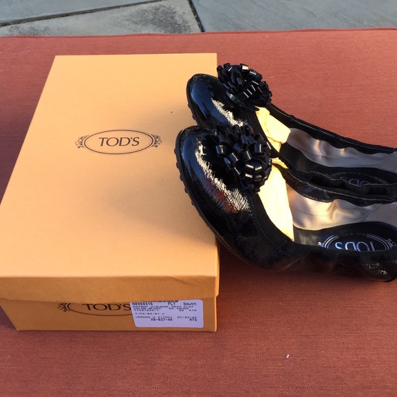 Tod's patent ballerina flat