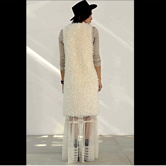 Urban Outfitters faux fur suede Reversible Vest M - Picture 4 of 4