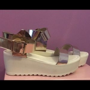 Platform sandals