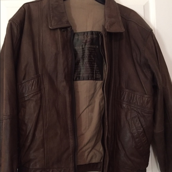 Men's leather  jacket. Great condition.