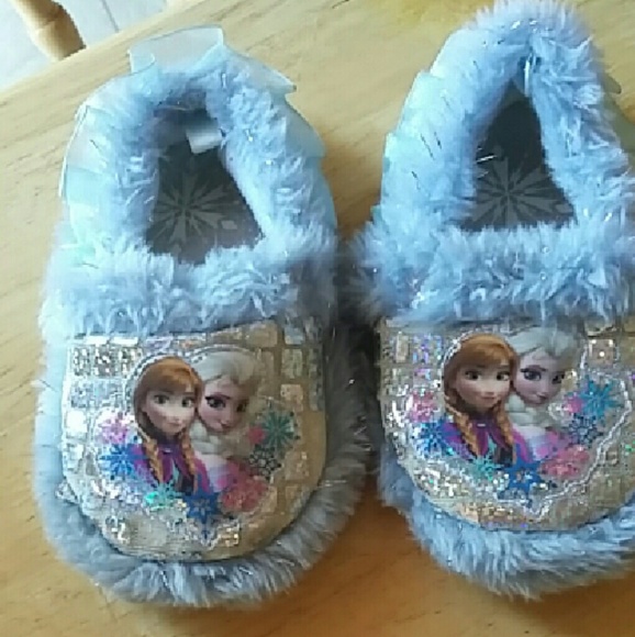 Frozen Slippers